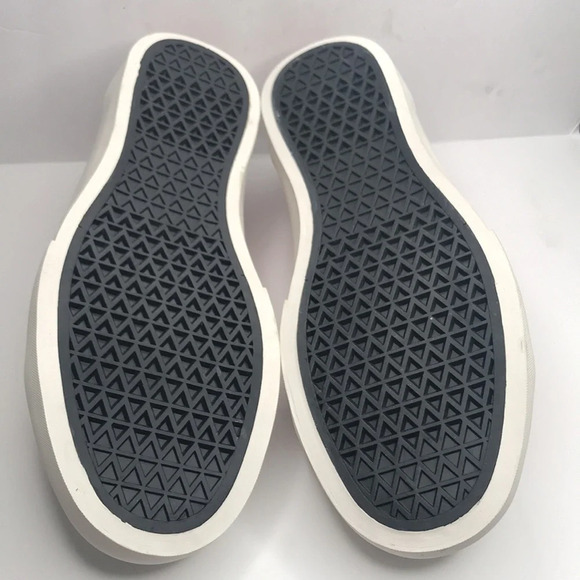 NWOT Article No. 1007 Red Canvas Sneakers - Picture 9 of 11